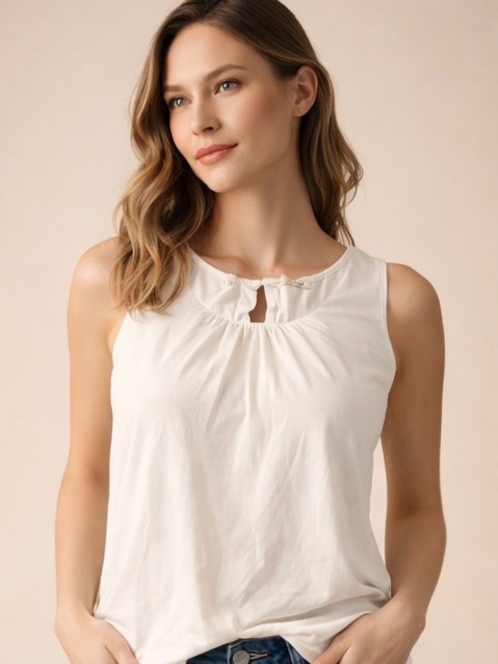 iGenuin White Sleeveless Blouse Lightweight Flowy Minimal Top L